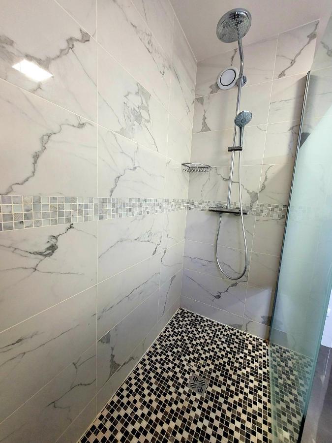 Location 3 Chambres Spacieuses Dans Appartment 2 Mn Rer Bussy Saint Georges Εξωτερικό φωτογραφία