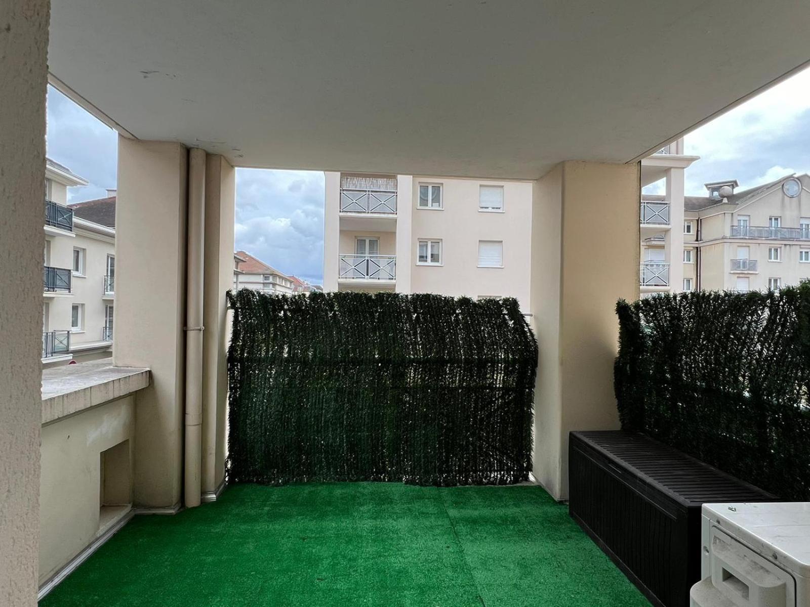 Location 3 Chambres Spacieuses Dans Appartment 2 Mn Rer Bussy Saint Georges Εξωτερικό φωτογραφία
